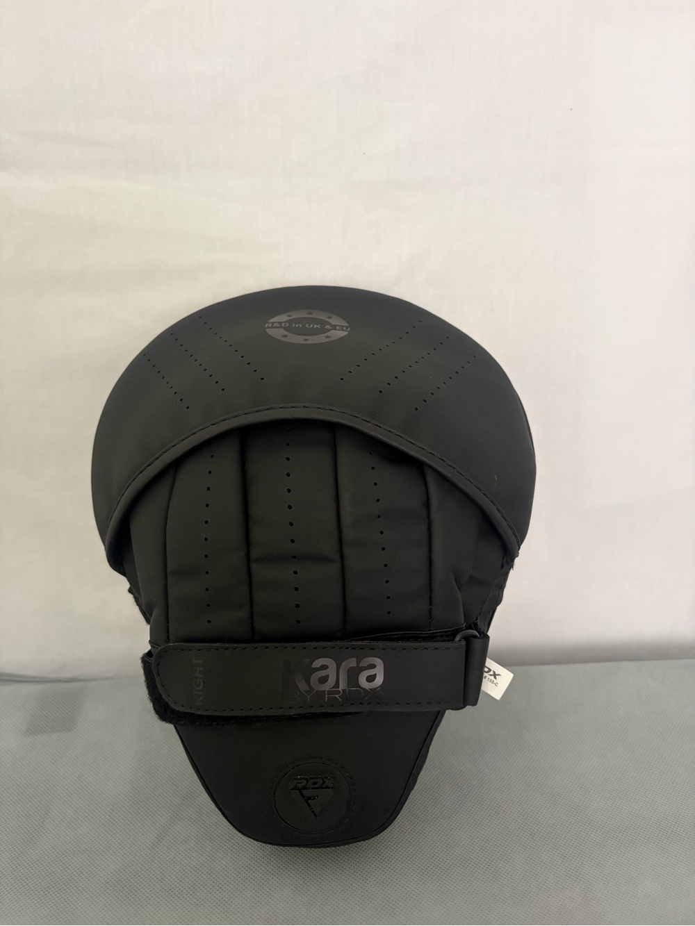 RDX KARA Black Focus Mitt Focus Pad Boxing MMA Right Hand Training Pad(F316)